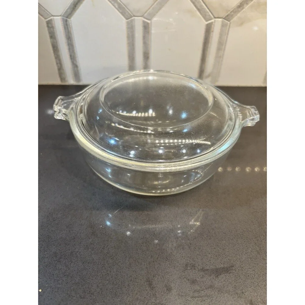 Pyrex Casserole Dish Clear 20 oz Round Glass 019 with 681-C-35 Lid